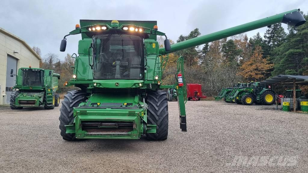 John Deere T 670 i Combine harvesters