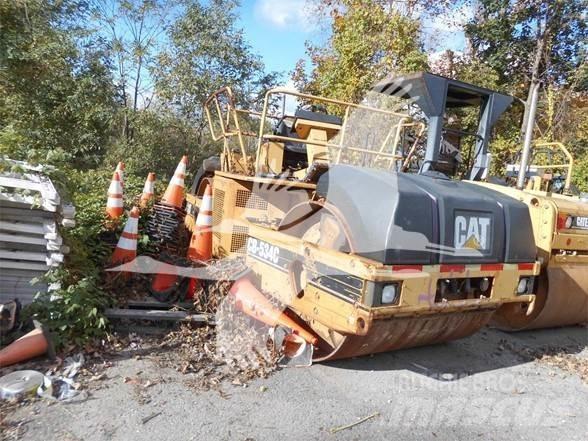 CAT CB-534C Single drum rollers