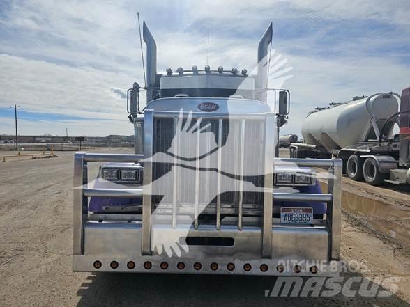 Peterbilt 379 Tractor Units