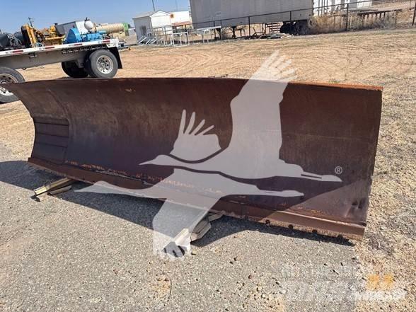  SNOW PLOW Construction - Others