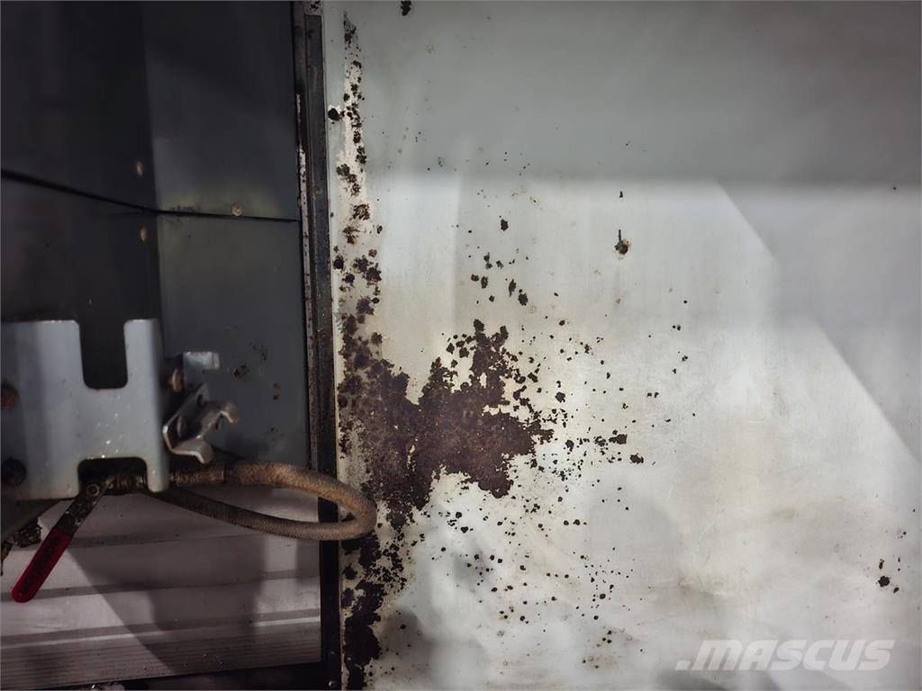 Haas VF-4 Construction - Others