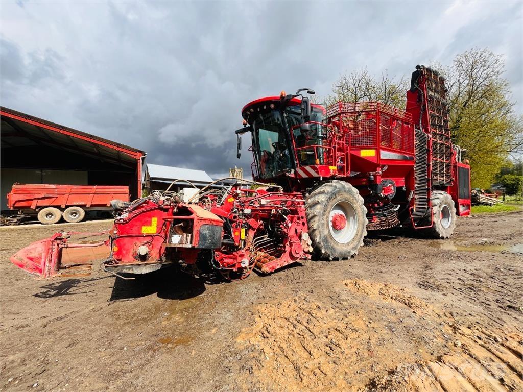 Holmer T4-30 Beet harvesters