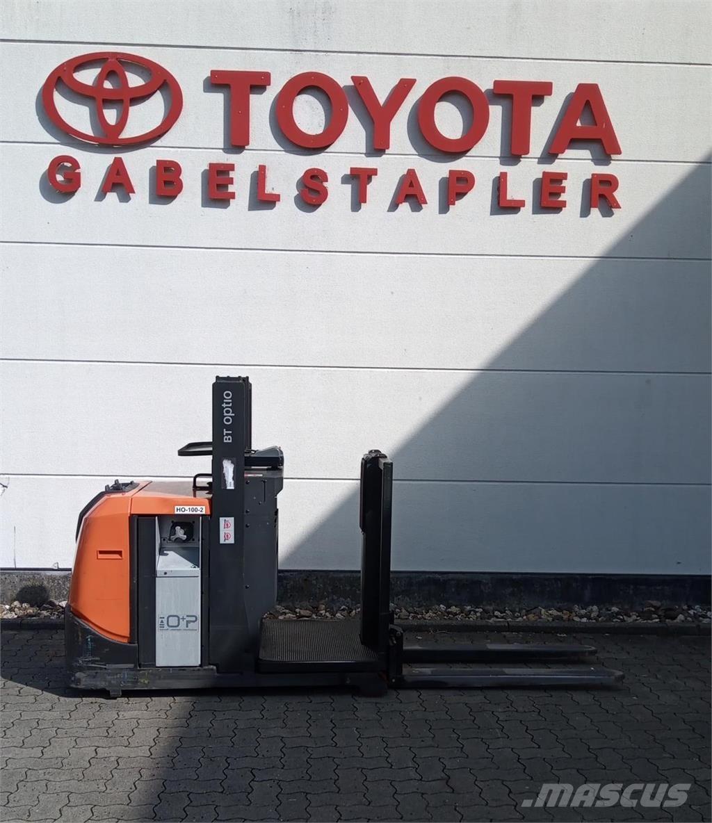 Toyota OSE100 Self propelled stackers