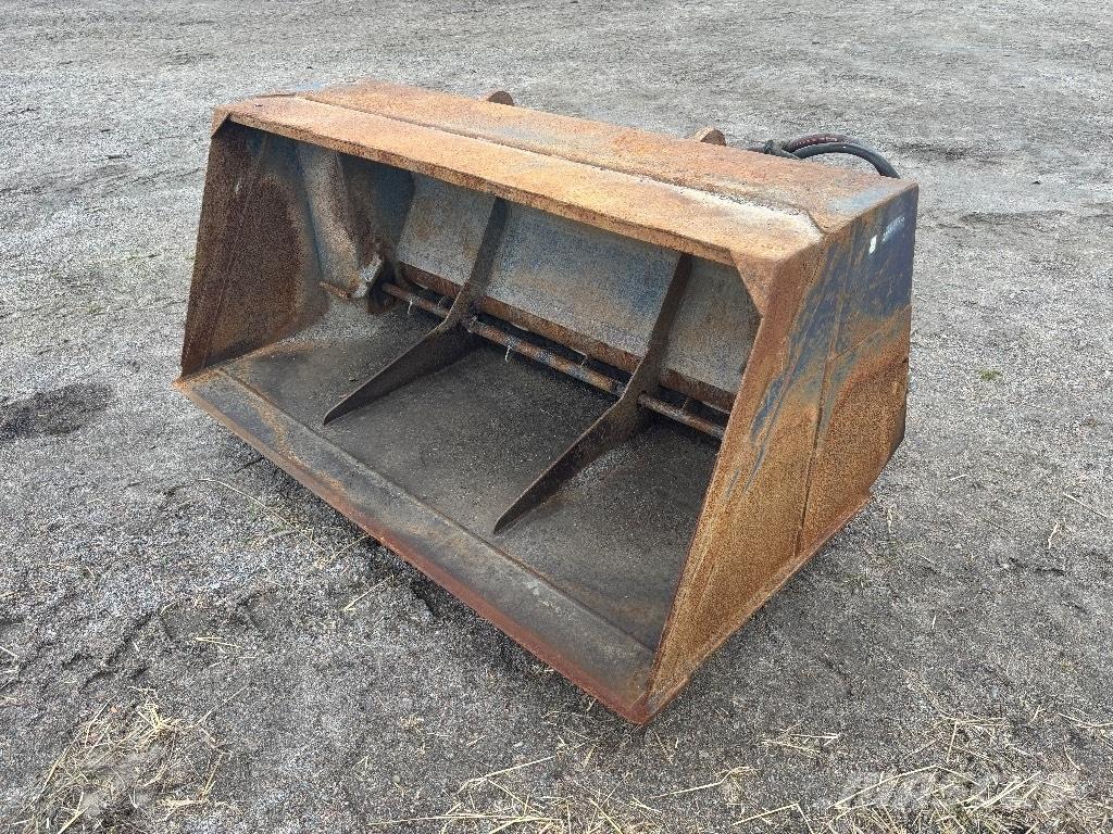 Drivex Sandspridare Sand and salt spreaders