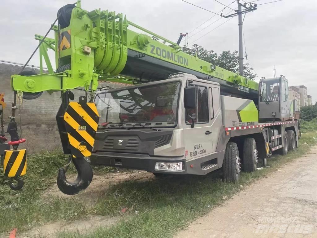 Zoomlion ZTC550V Tracked cranes
