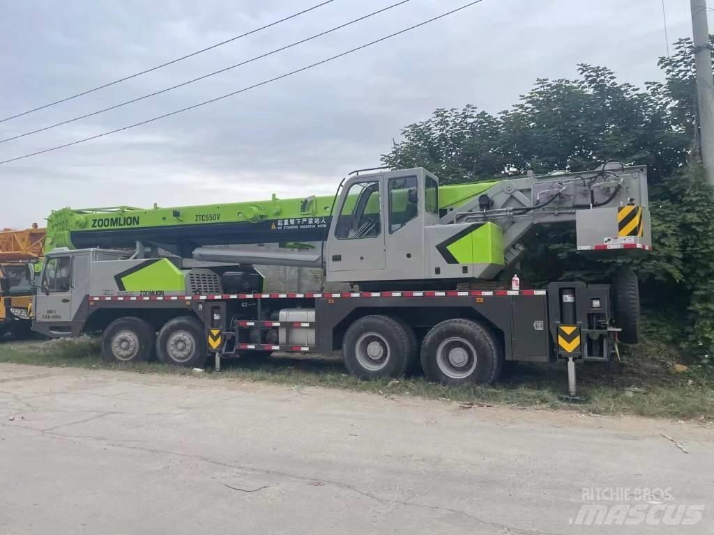 Zoomlion ZTC550V Tracked cranes