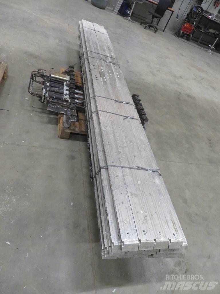  Keith Walking Floor Construction - Others
