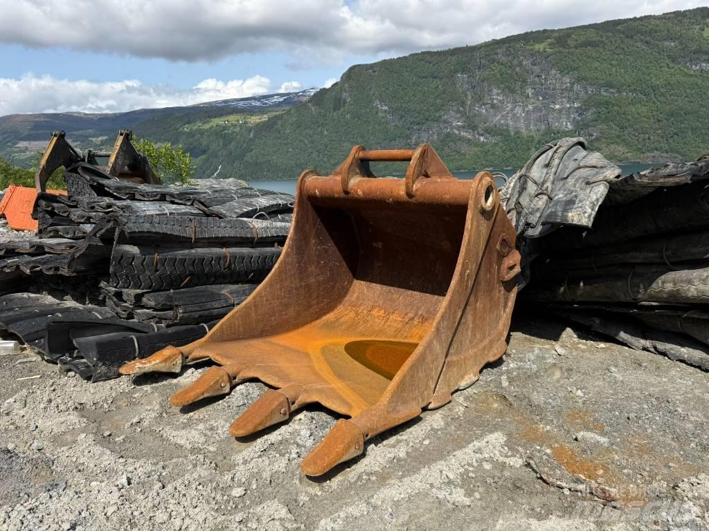 Doosan DX 300 LC-5 Crawler excavators