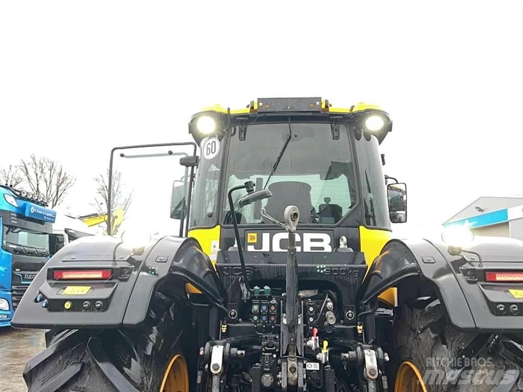 JCB Fastrac 4220 Tractors