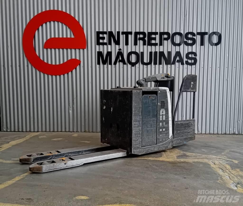 UniCarriers PMR 200F Low lifter with platform