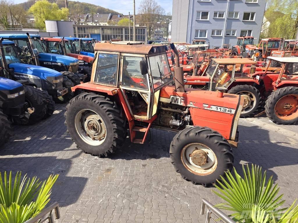 Massey Ferguson 1134 Tractors