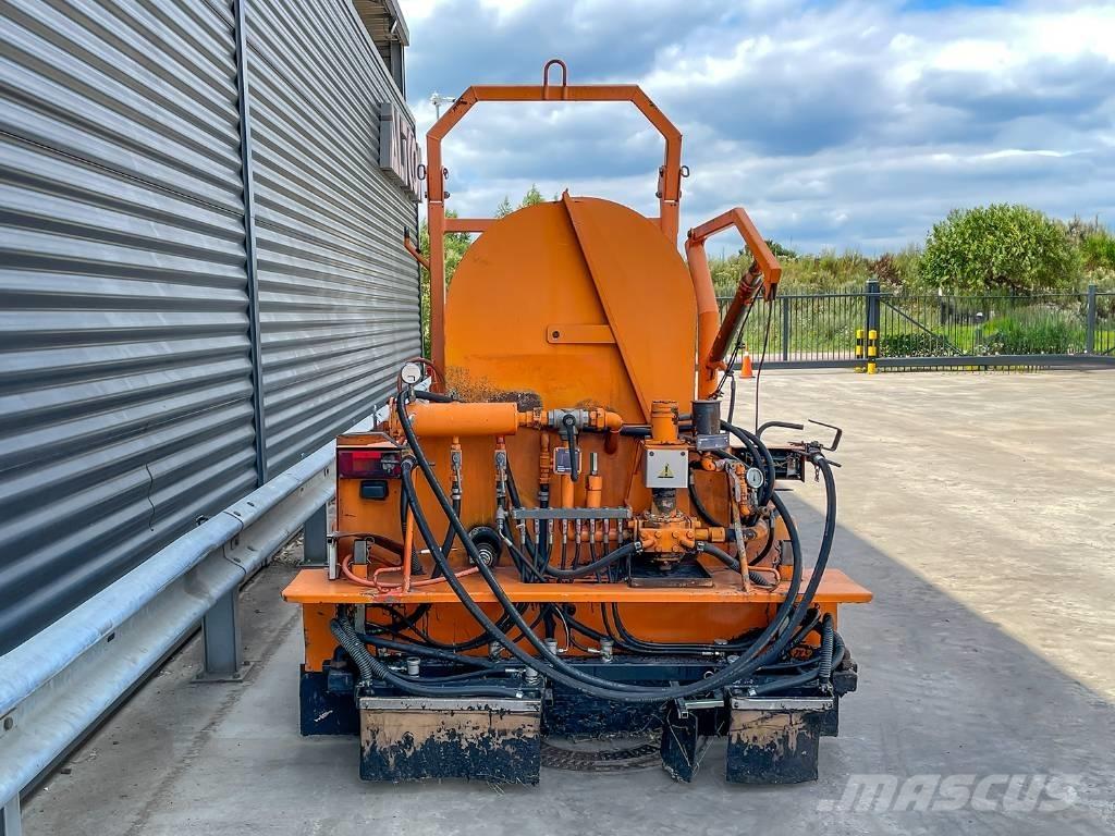 Strassmayr S25/500-G Bitumen sprayers