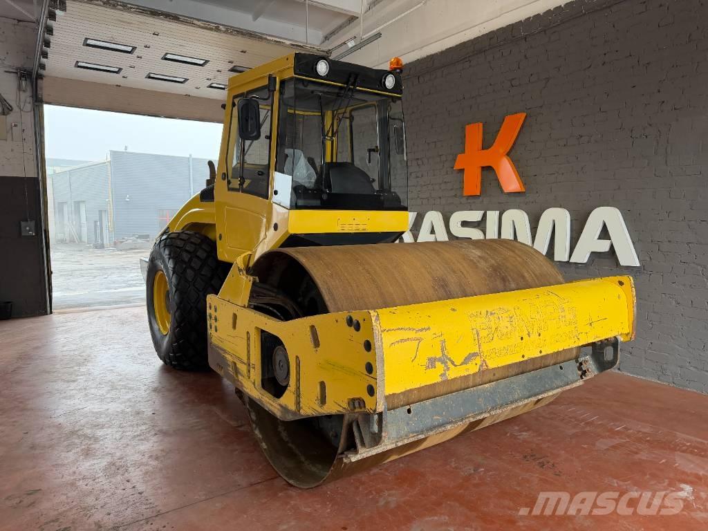 Bomag BW 211 D-4 Single drum rollers