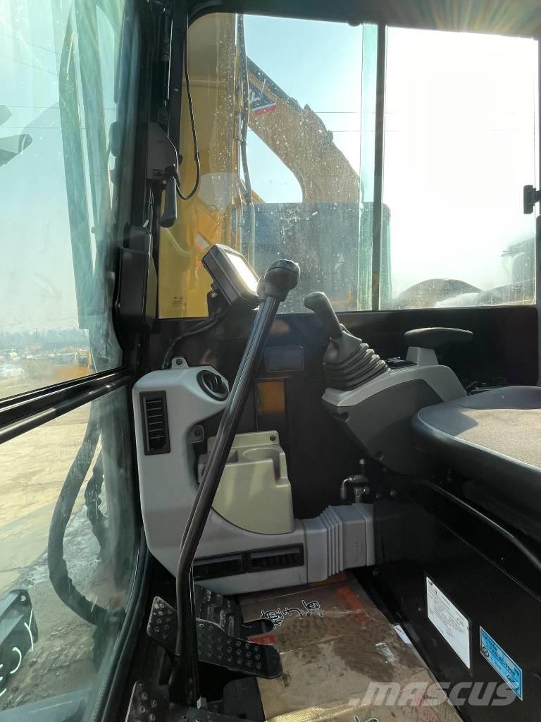 CAT 305.5E2 Crawler excavators