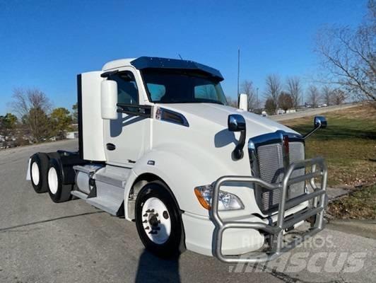 Kenworth T 680 Tractor Units