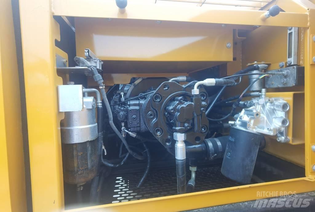 Sany SY 215 C Crawler excavators