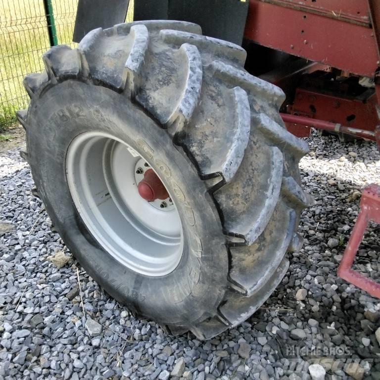 Case IH 2366E Combine harvesters