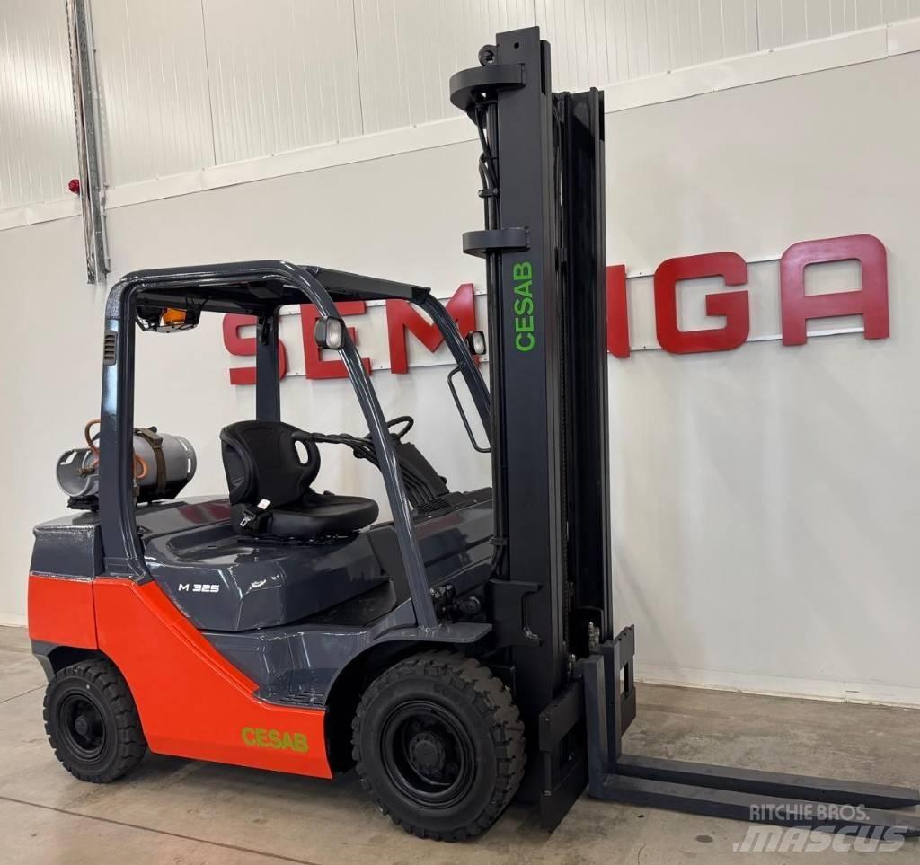 Cesab 10493 M325G LPG trucks