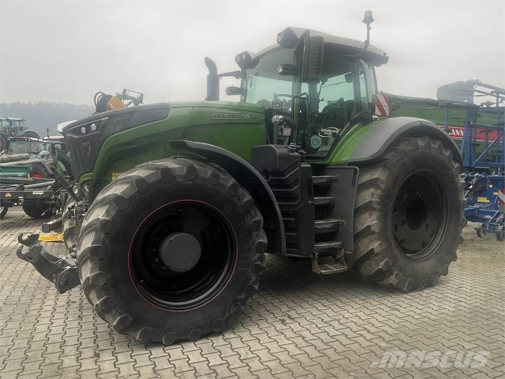 Fendt 1050 Vario Tractors