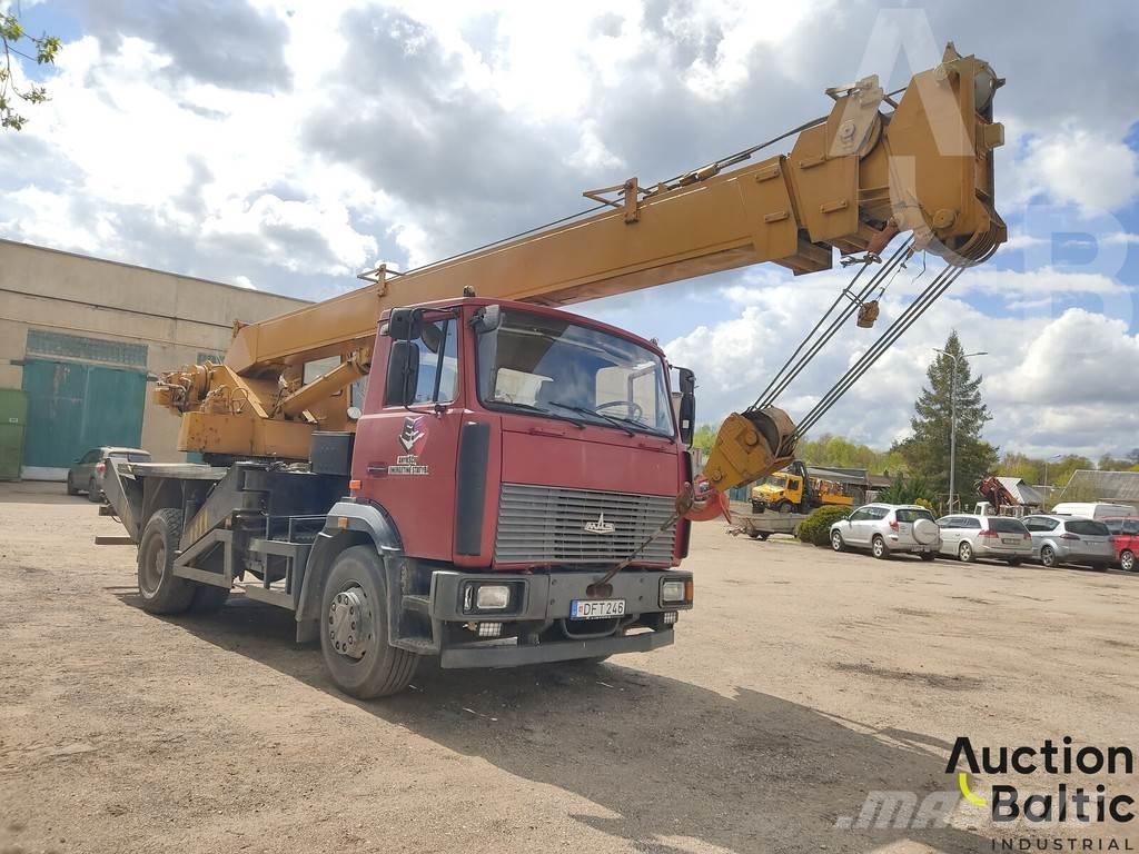 MAZ 533731 Crane trucks
