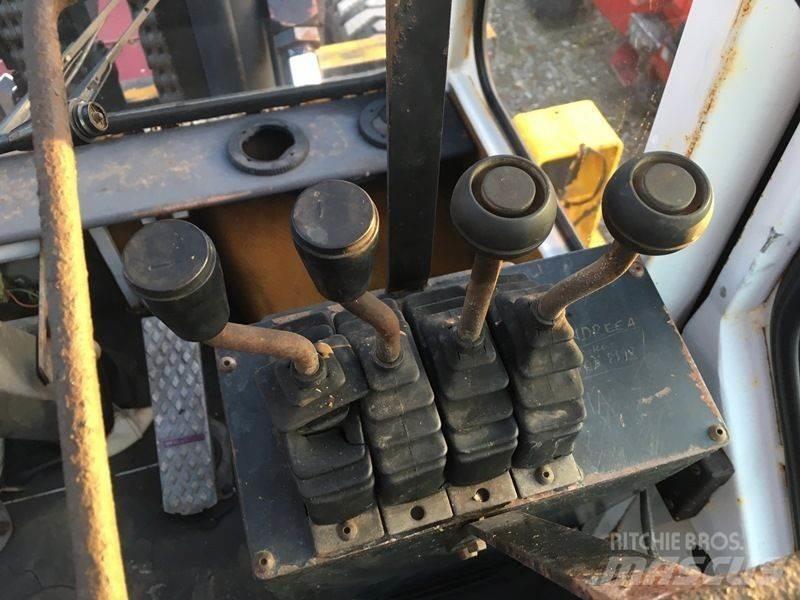 Kalmar DC15-1200 Diesel trucks