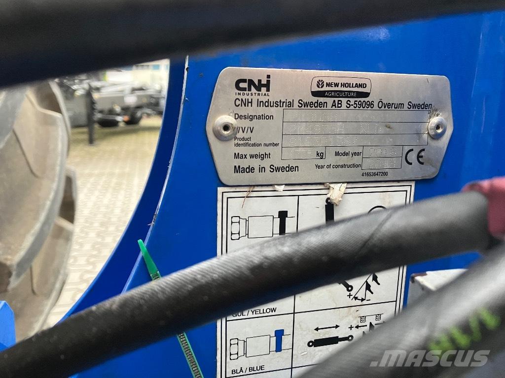 New Holland PM 4975H Reversible ploughs