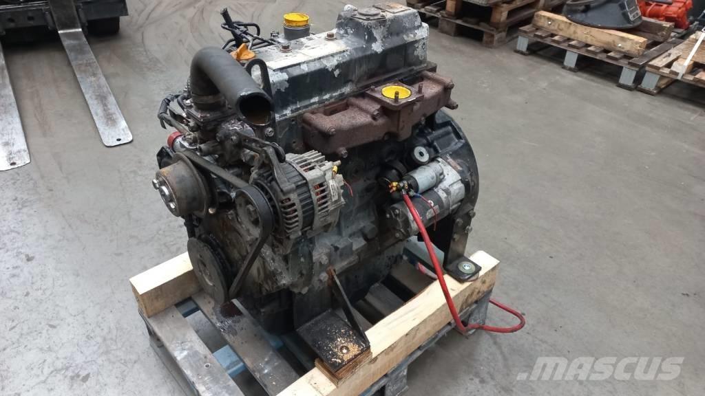 Yanmar 4TNV98 Engines
