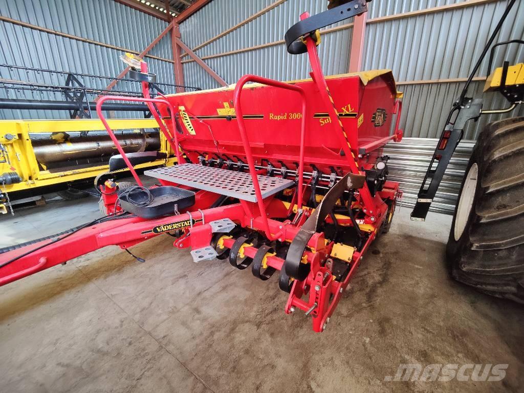 Väderstad Rapid300C Drills