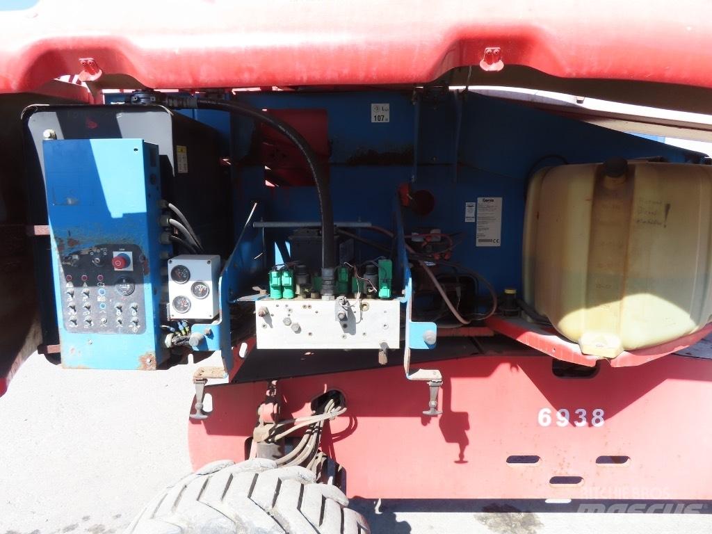 Genie S65 Telescopic boom lifts