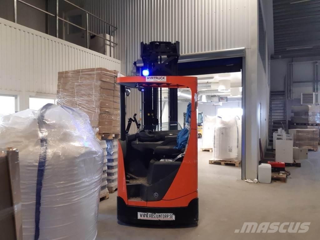 BT RRE200E Reach trucks