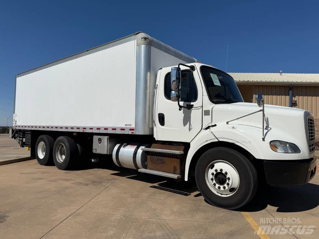 Freightliner M 106 Box body trucks