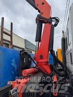 Iveco Trakker 310 Crane trucks
