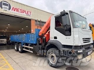 Iveco Trakker 310 Crane trucks