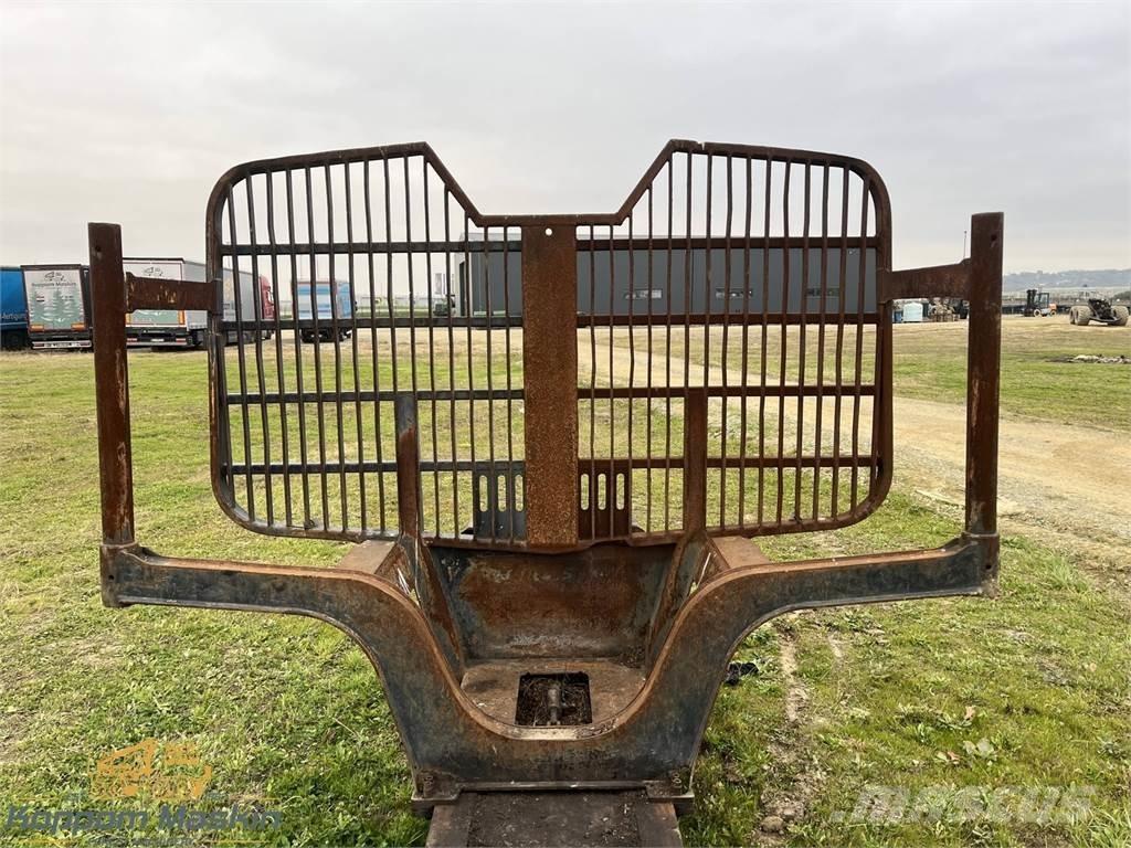 John Deere 1210E Other components