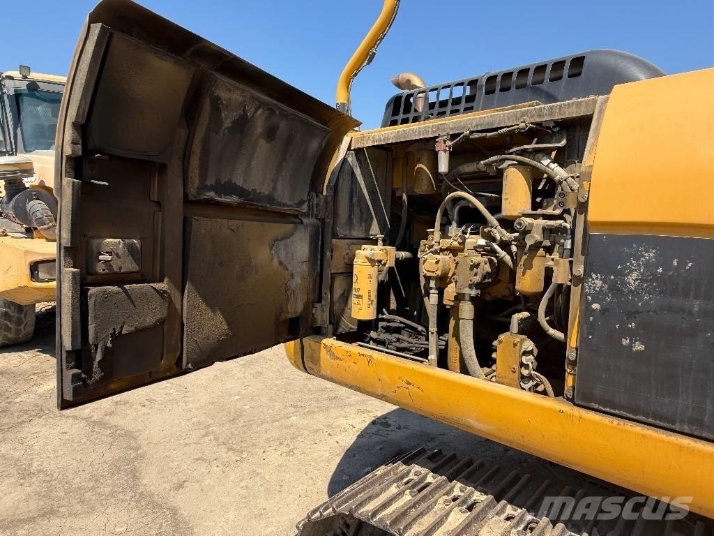 CAT 324 D Crawler excavators