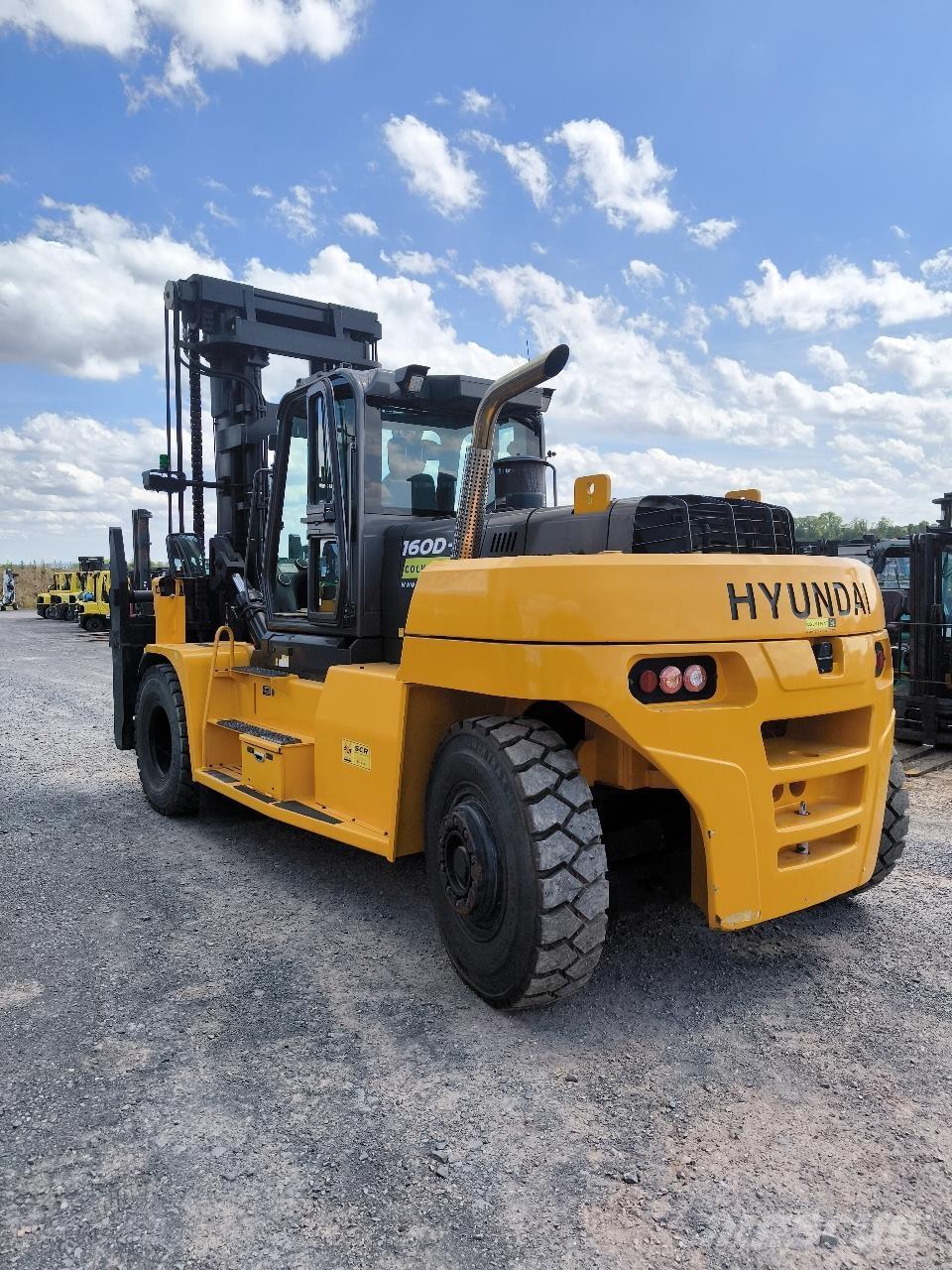 Hyundai 160D-9L Truck mounted forklifts