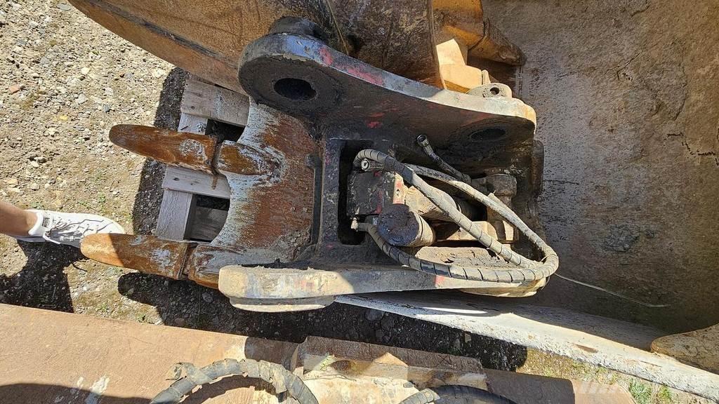 Volvo EW160 Quick connectors