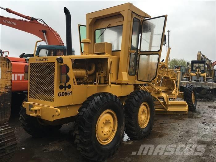 Komatsu GD 661 Graders
