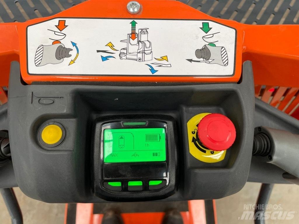 JLG DSP -S High lift order picker