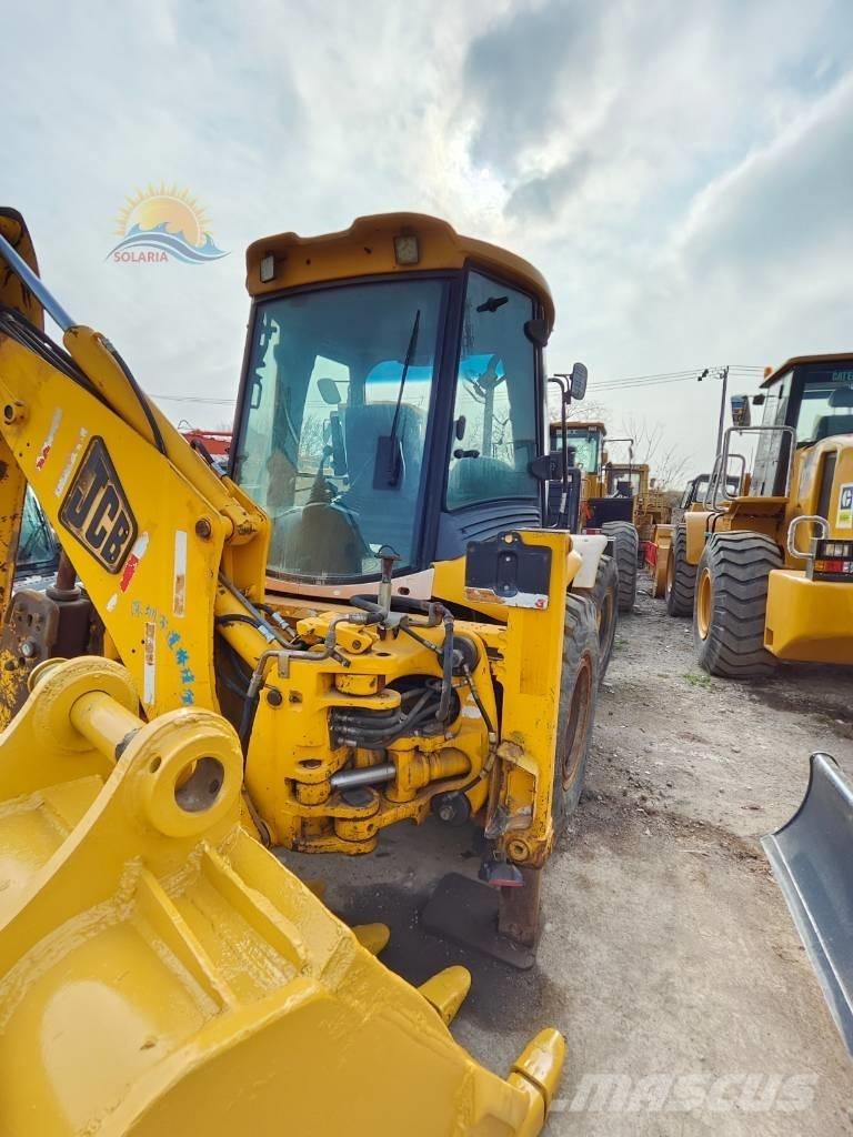JCB 4CX Backhoe loaders