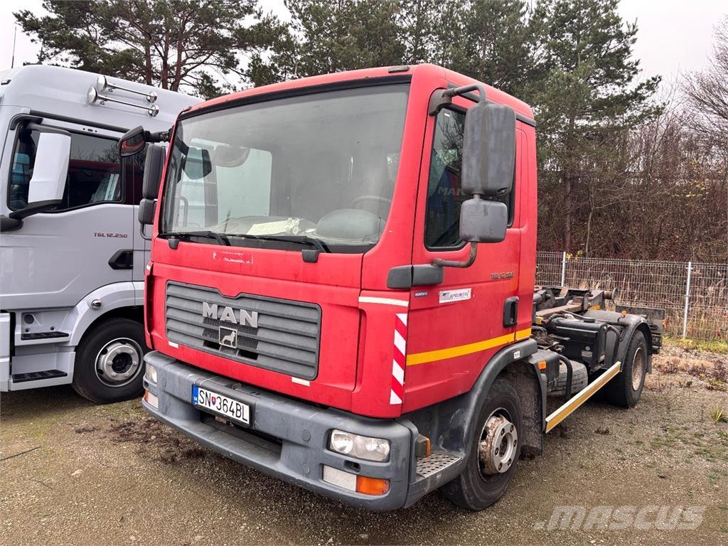 MAN TGL 12.180 Chassis Cab trucks