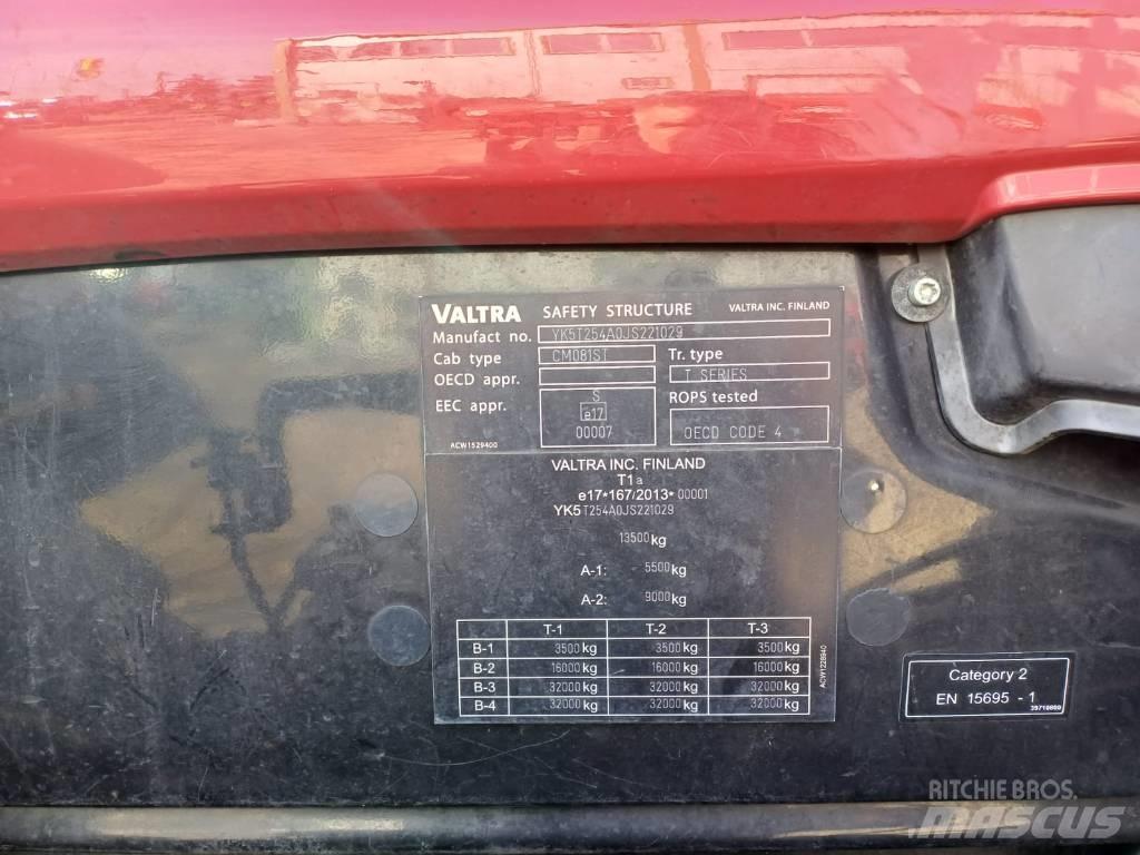 Valtra T 254 Tractors