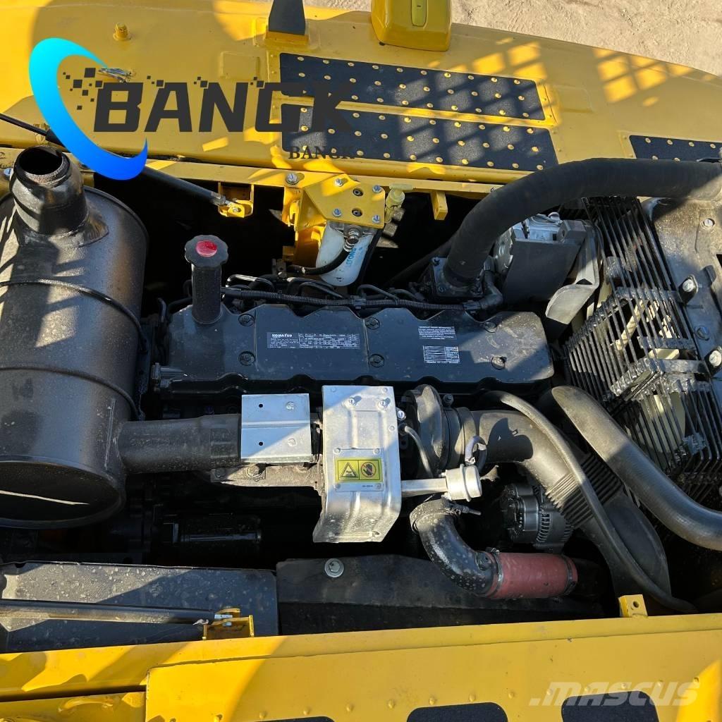 Komatsu PC 240-8 Crawler excavators