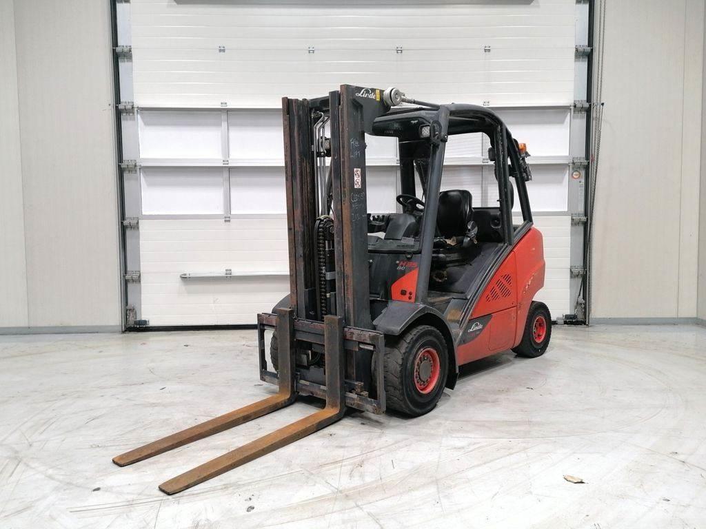 Linde H35D-02 Diesel trucks