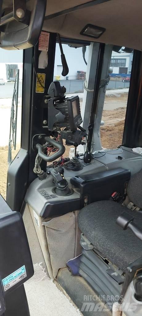 CAT D6N XL Crawler dozers