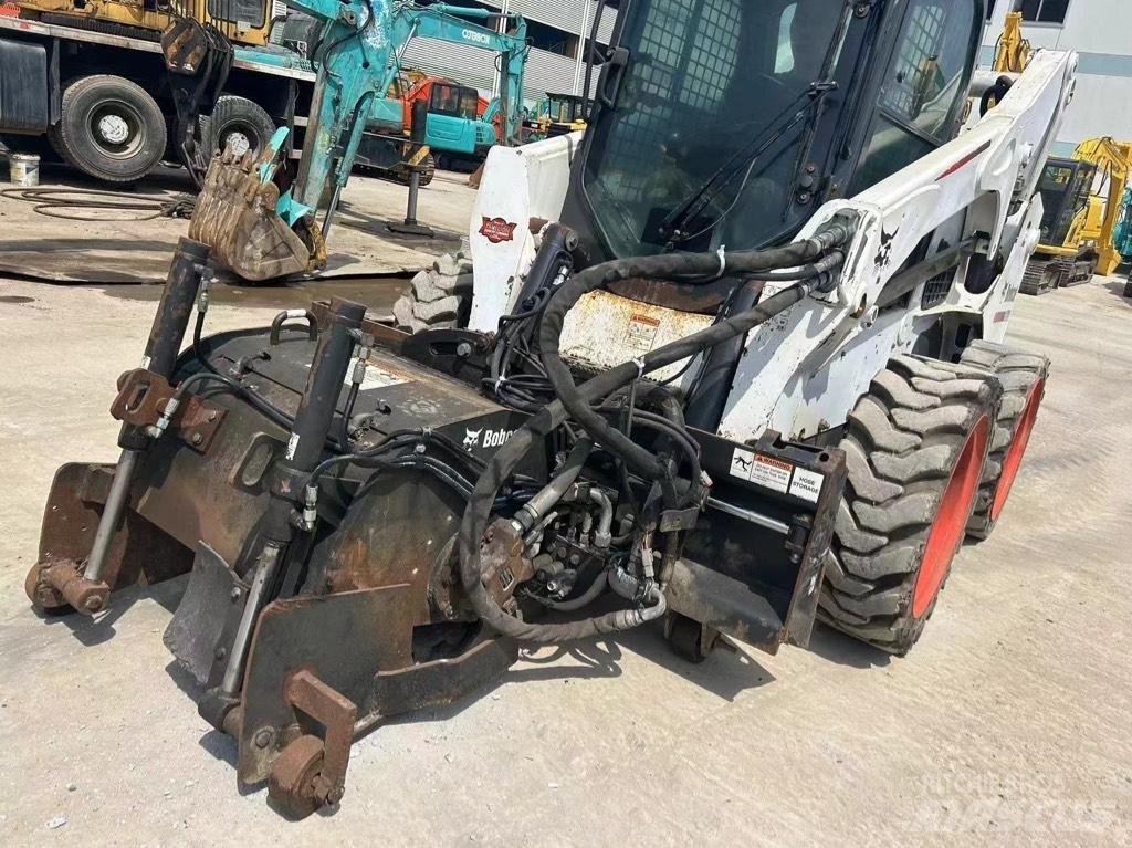 Bobcat S 750 Skid steer loaders