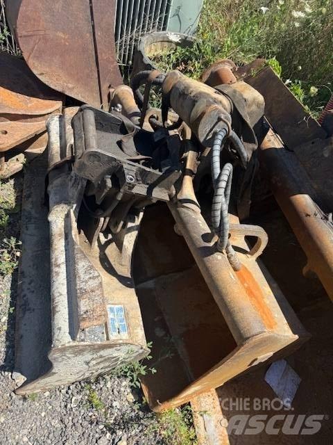 JCB 8085 Midi excavators  7t - 12t