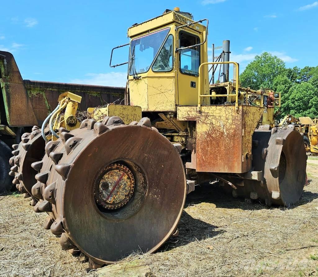 CAT 826 B Soil compactors