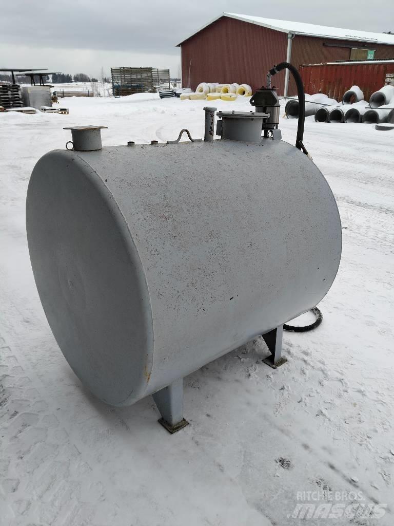  Farmarisäiliö 1300 L Agriculture - Others