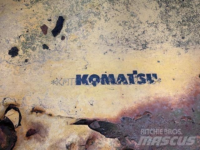 Komatsu PC200-7 Midi excavators  7t - 12t